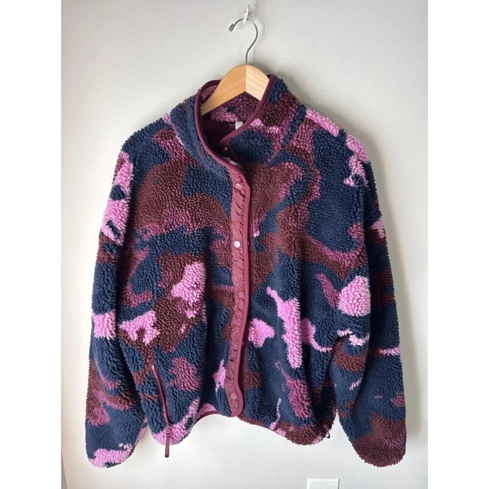 Fabletics Tahoe Teddy Jacket Glitch Camo Merlot XL